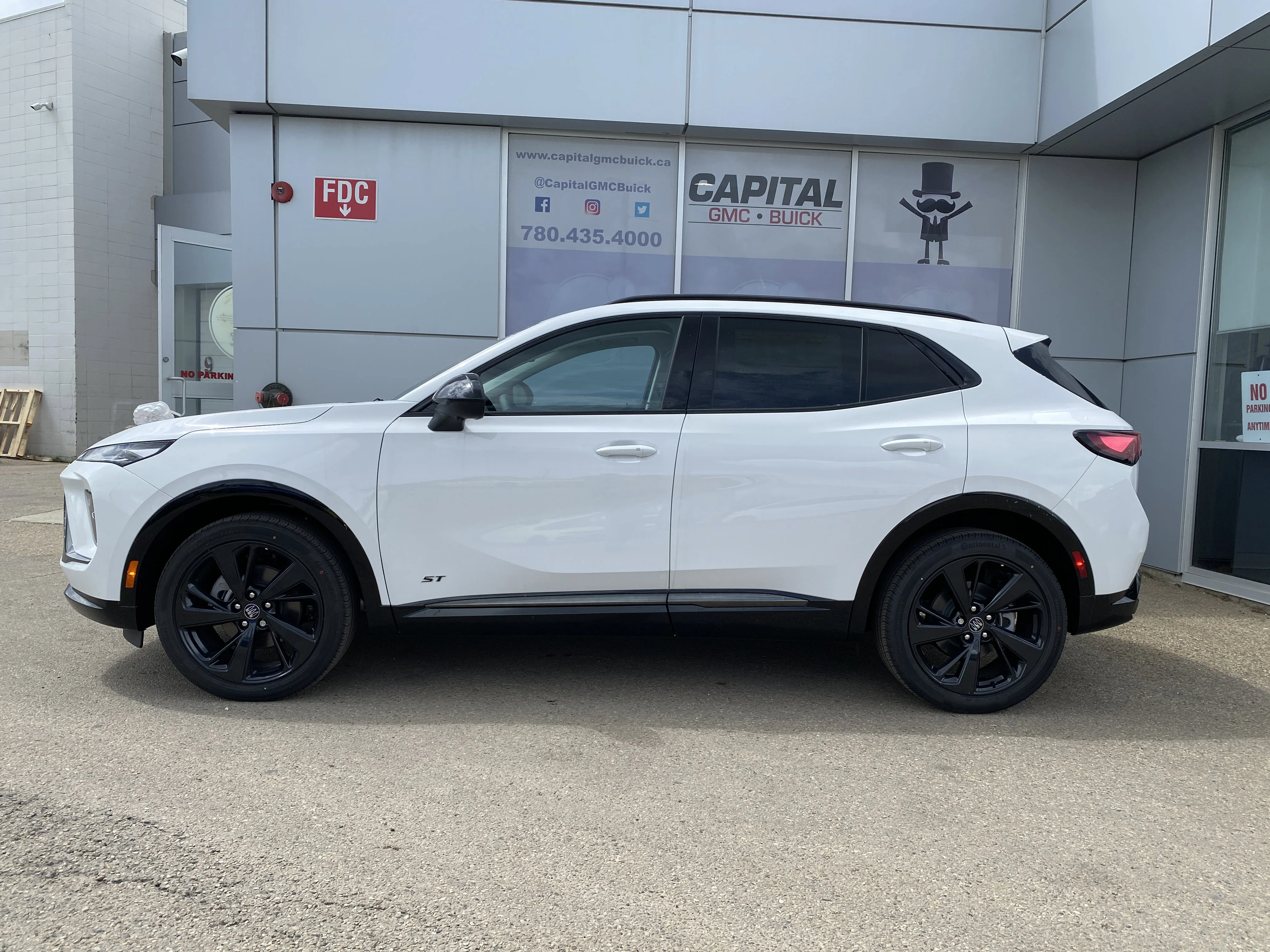 New 2026 Summit White Buick Sport Touring image 3