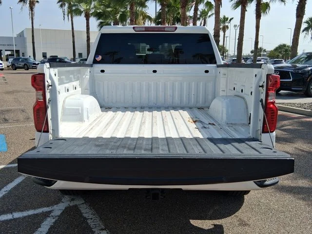 Used 2023 White Chevrolet Custom image 6