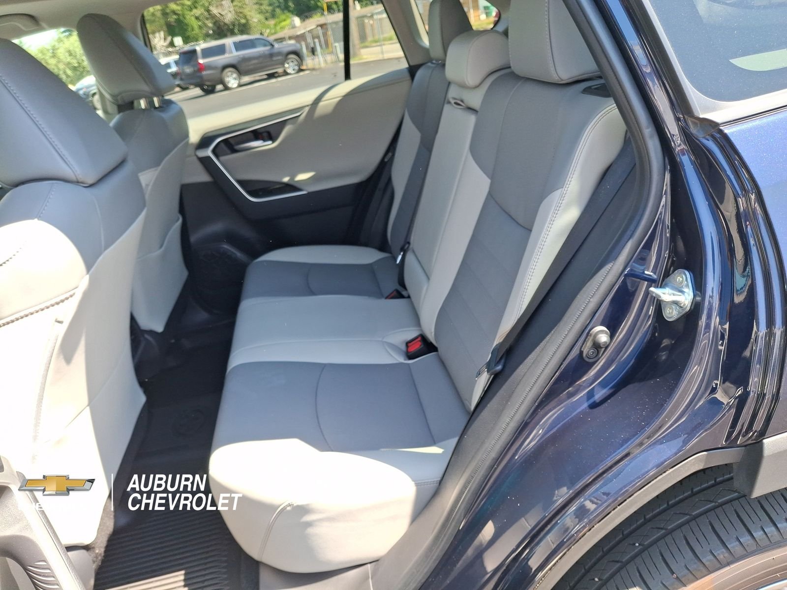 2025 Toyota RAV4 Limited - Photo 16