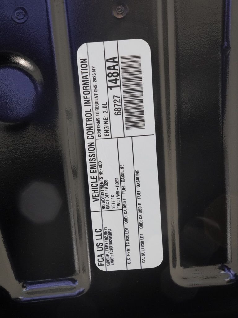 New 2026 Diamond Black Crystal Pearl-Coat Exterior Paint Jeep Laredo Altitude image 29