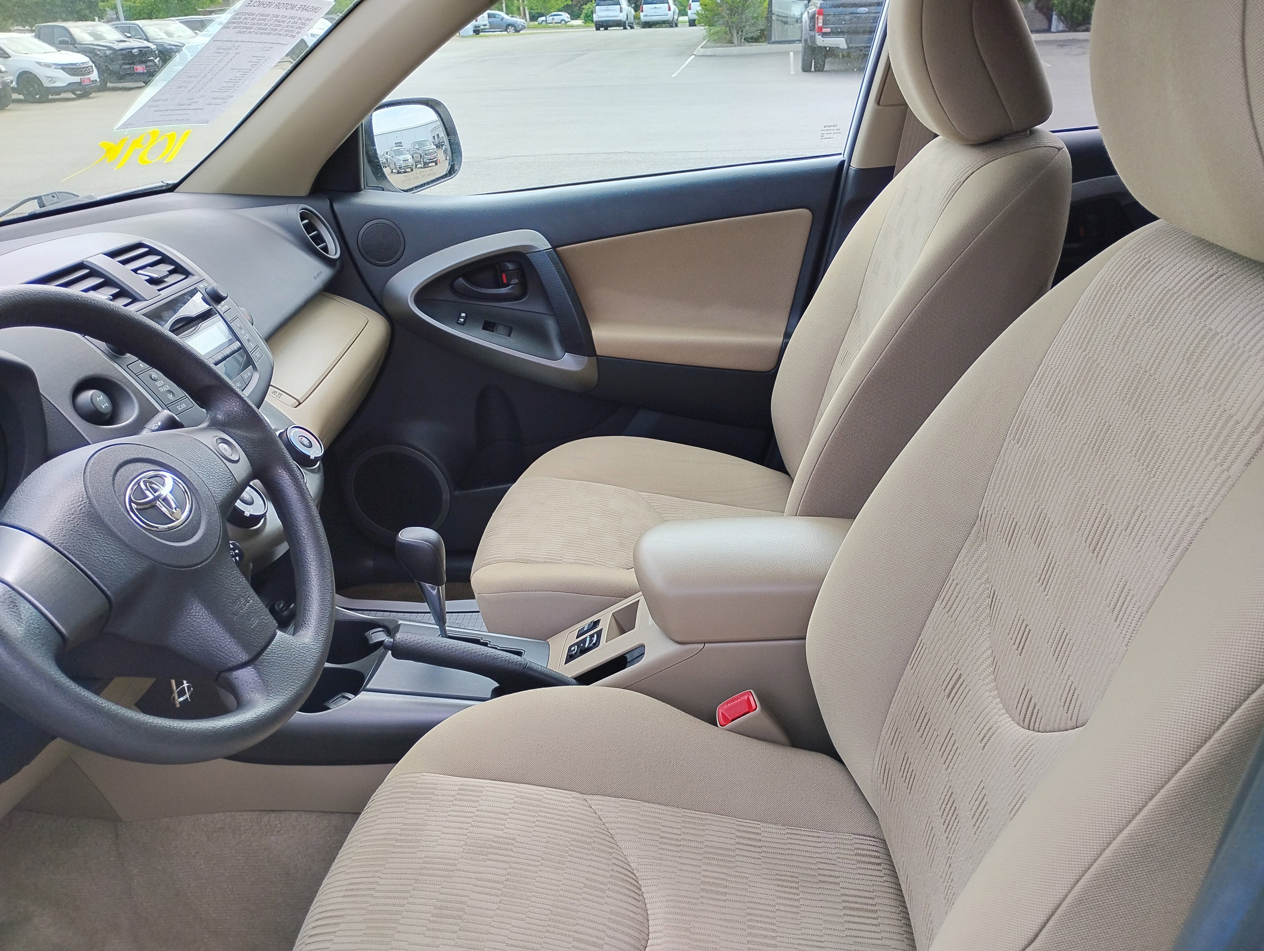 Used 2010 SUPER WHITE Toyota 4DR 4WD 4CYL 4SPD image 7