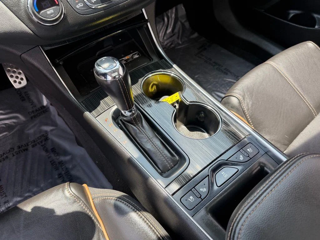 Used 2019 Black Chevrolet Premier image 23