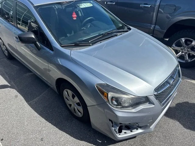 Used 2016 Silver Subaru 2.0i image 2
