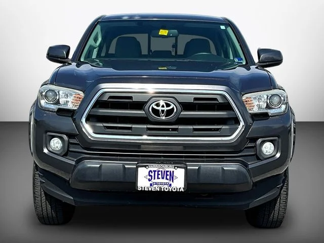 Used 2016 Gray Toyota SR5 image 2