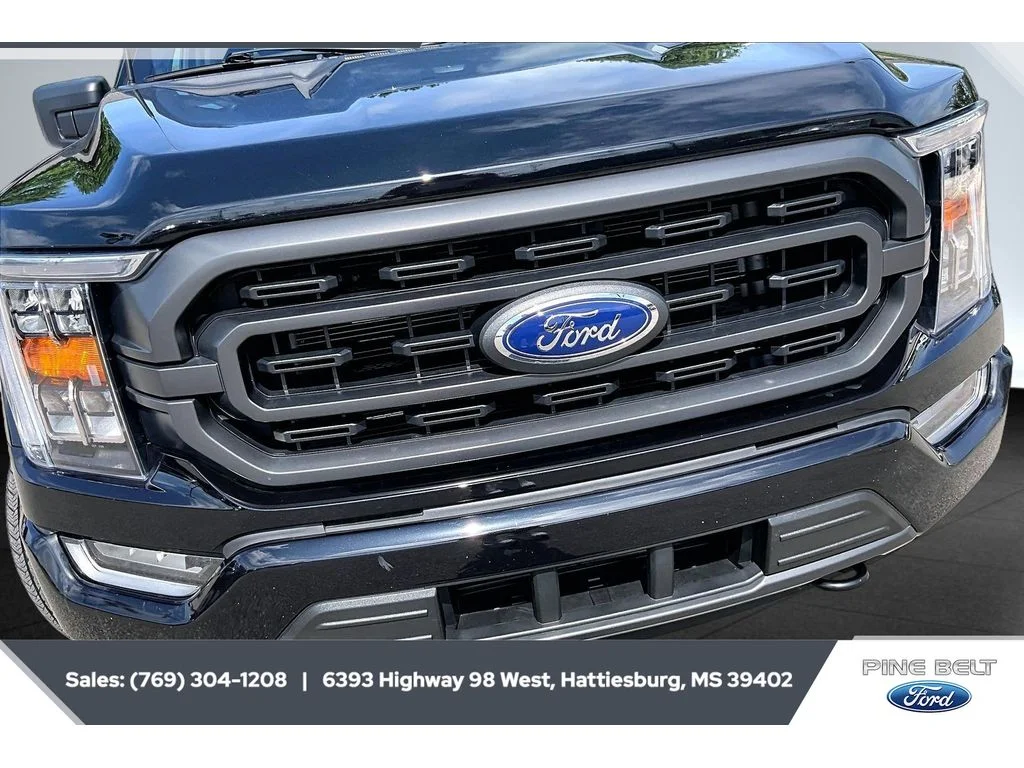 Used 2022 Agate Black Metallic Ford XLT image 25