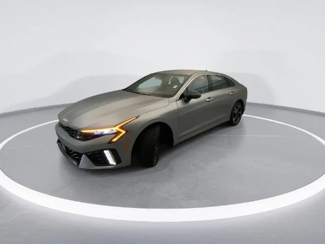 Used 2025 Gray Kia GT-Line image 2