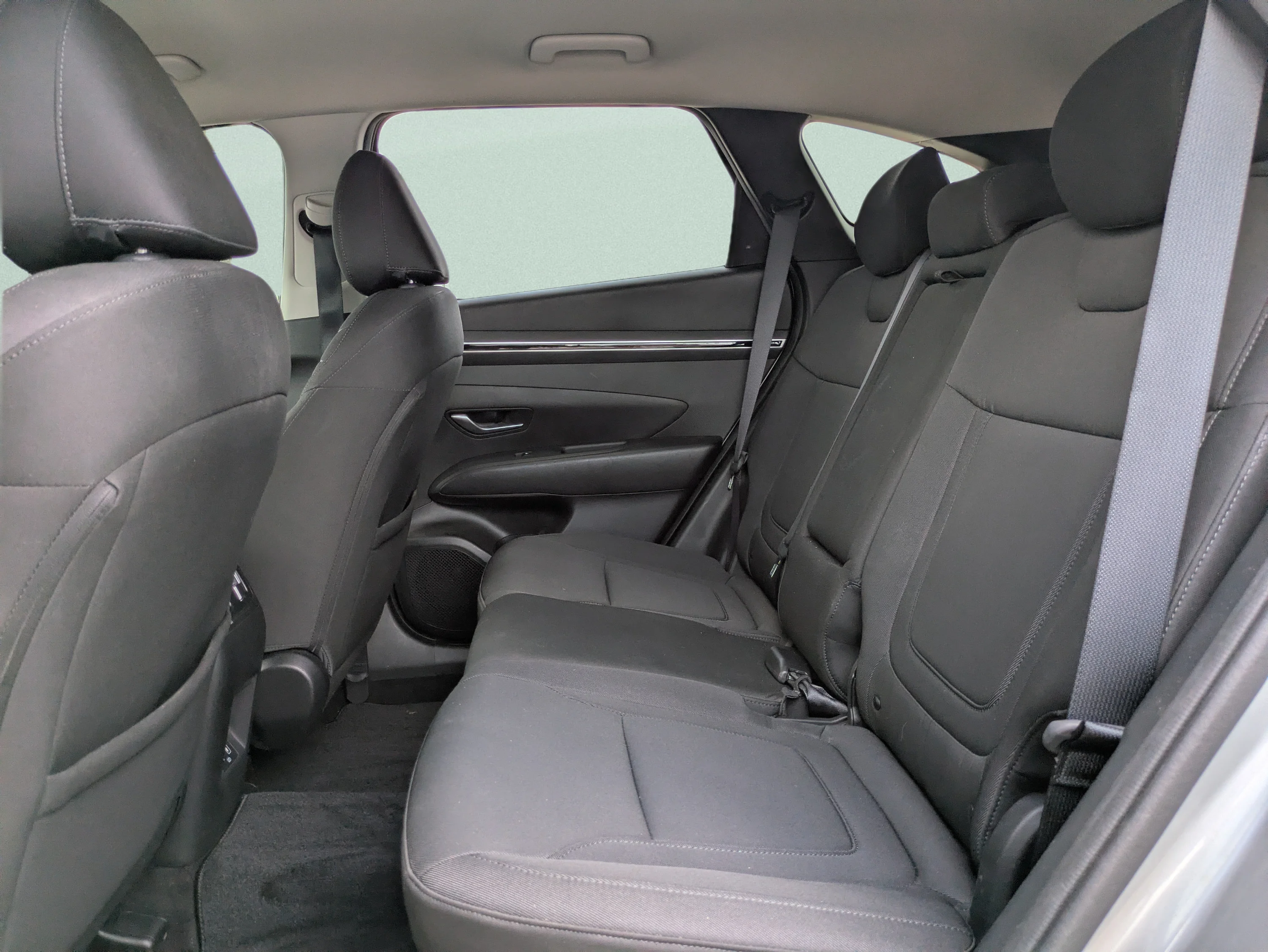 Used 2022 Shimmering Silver Hyundai SEL image 13