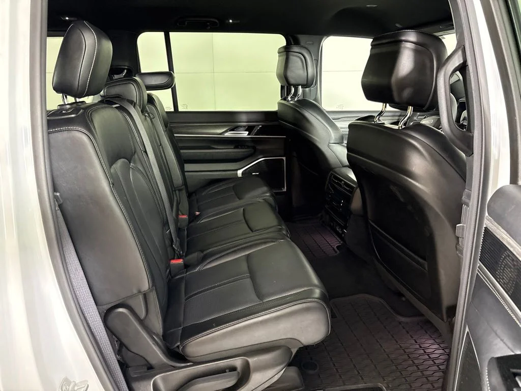 Used 2024 White Jeep Series II image 26