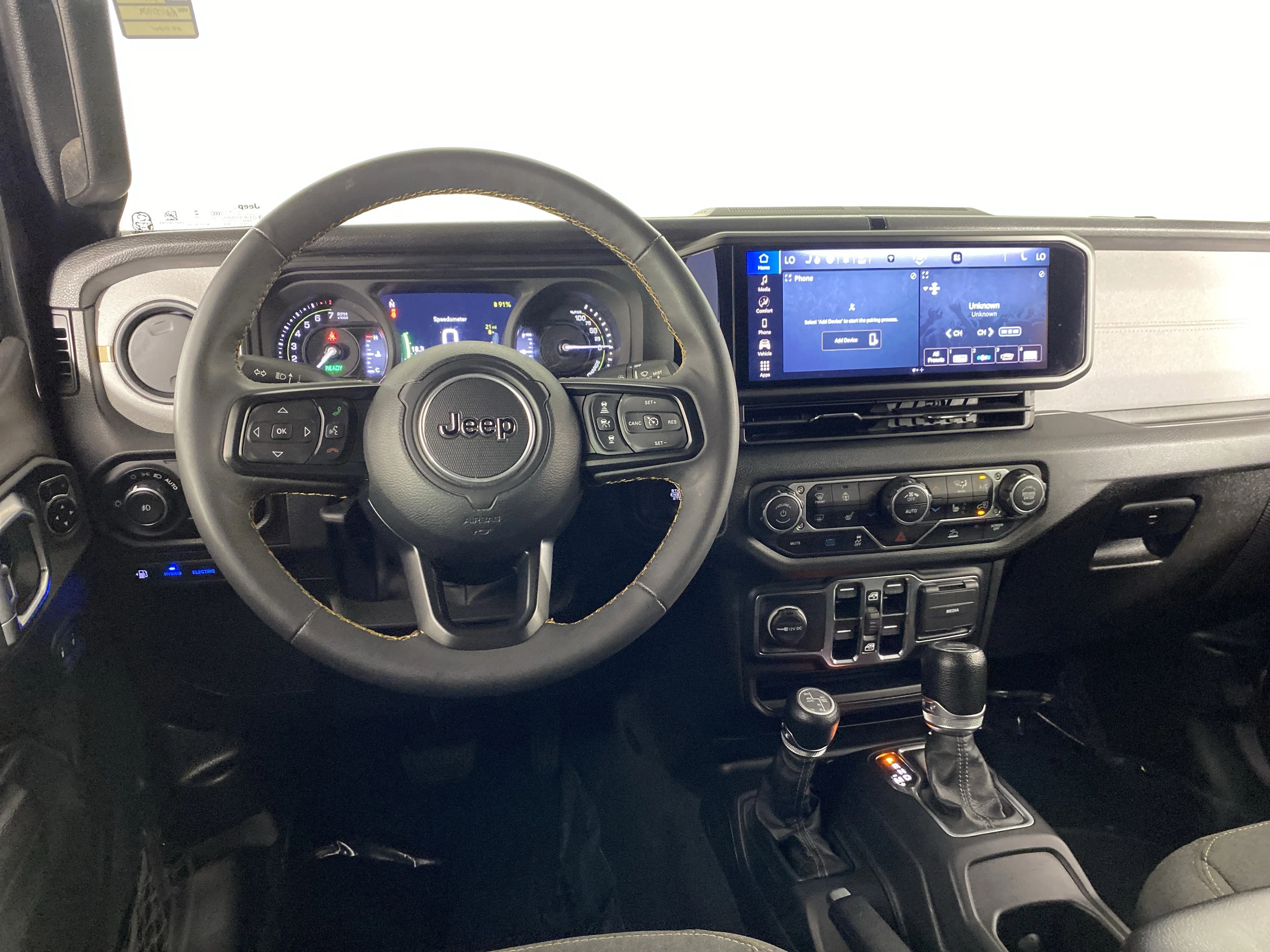 Used 2024 Granite Crystal Metallic Clearcoat Jeep Sport S image 20