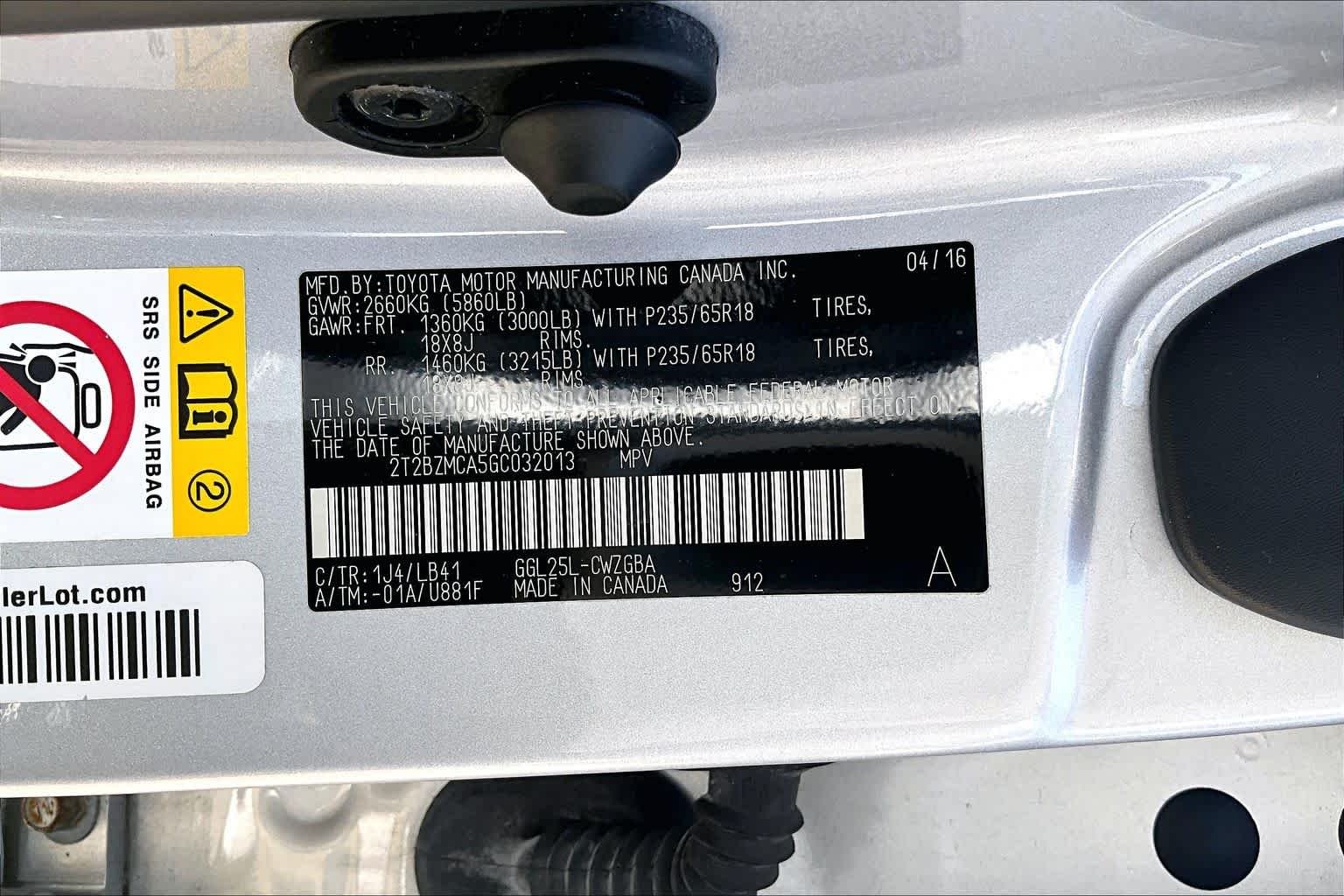 Used 2016 Silver Lining Metallic Lexus  image 35