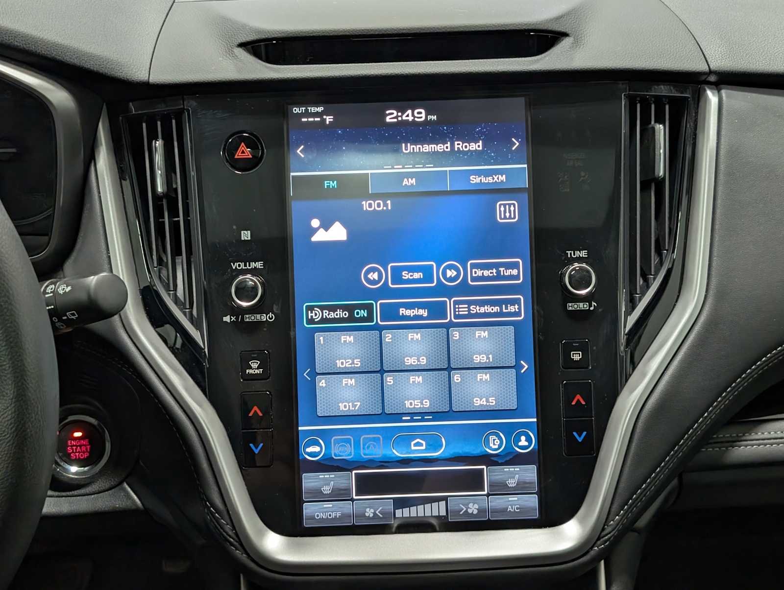 Used 2025 Crystal White Pearl Subaru Limited image 19