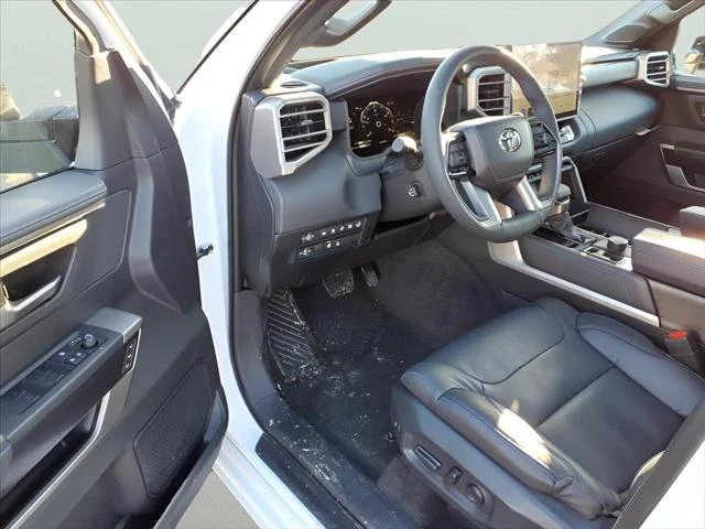Certified Used 2026 WIND CHILL PEARL Toyota  image 10