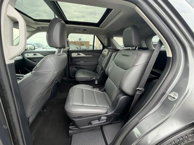 Used 2025 Gray Ford Active image 12
