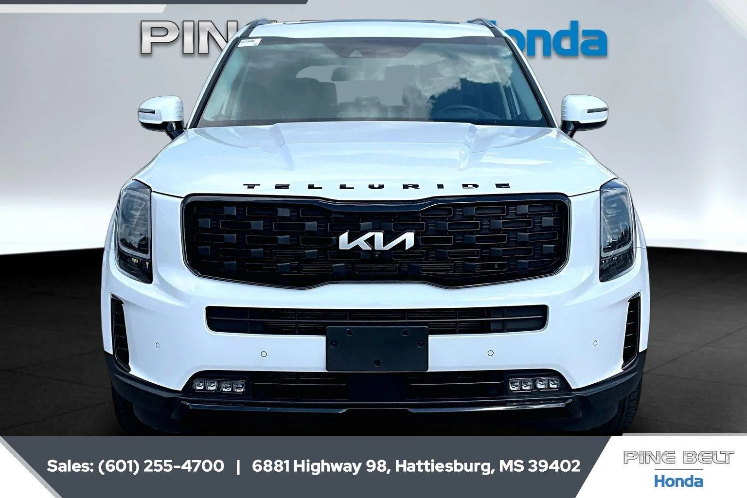 Used 2022 Glacial White Pearl Kia SX image 3