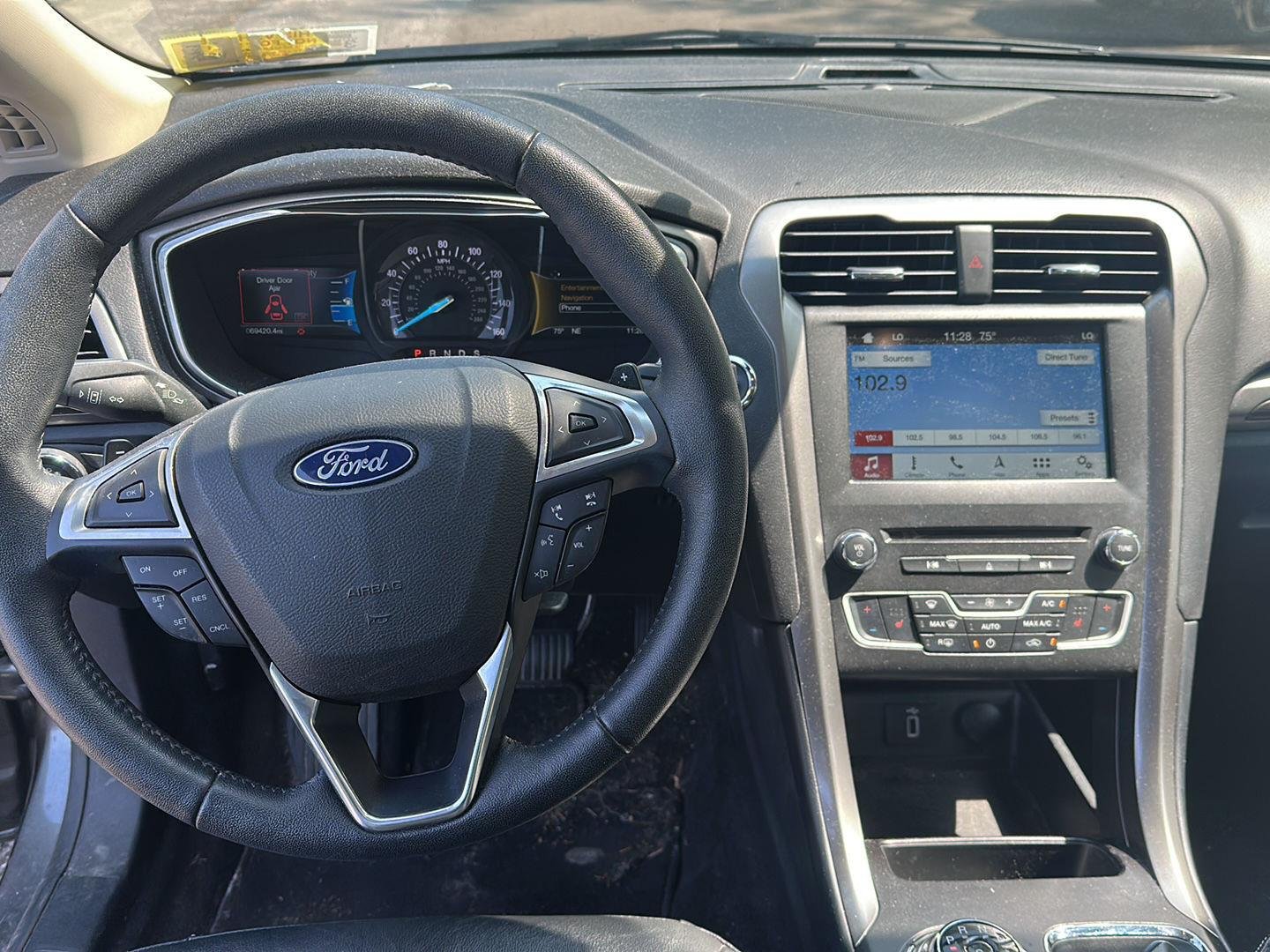 Used 2018 Magnetic Ford SE image 20