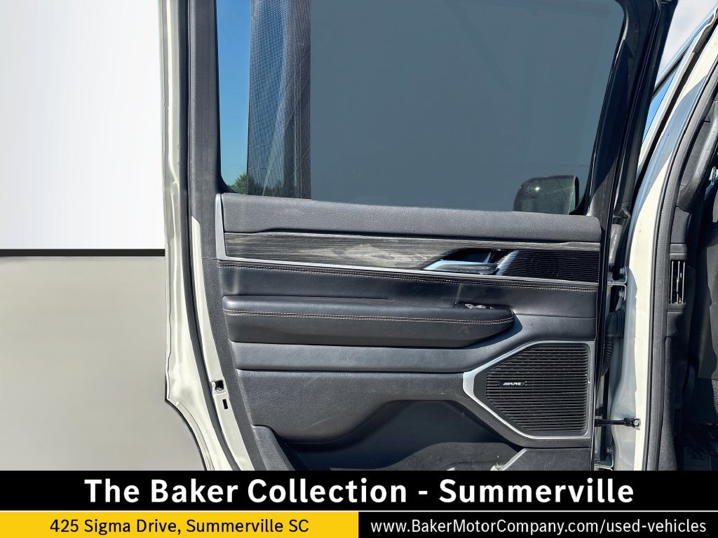 Used 2022 White Jeep Series III image 16