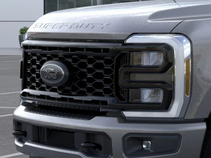 New 2026 Carbonized Gray Metallic Ford XLT image 18