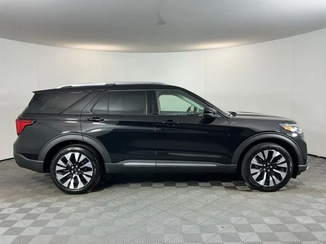 Used 2026 Black Ford Platinum image 4