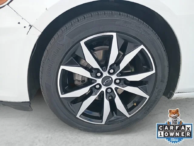 Used 2025 Summit White Chevrolet RS image 23
