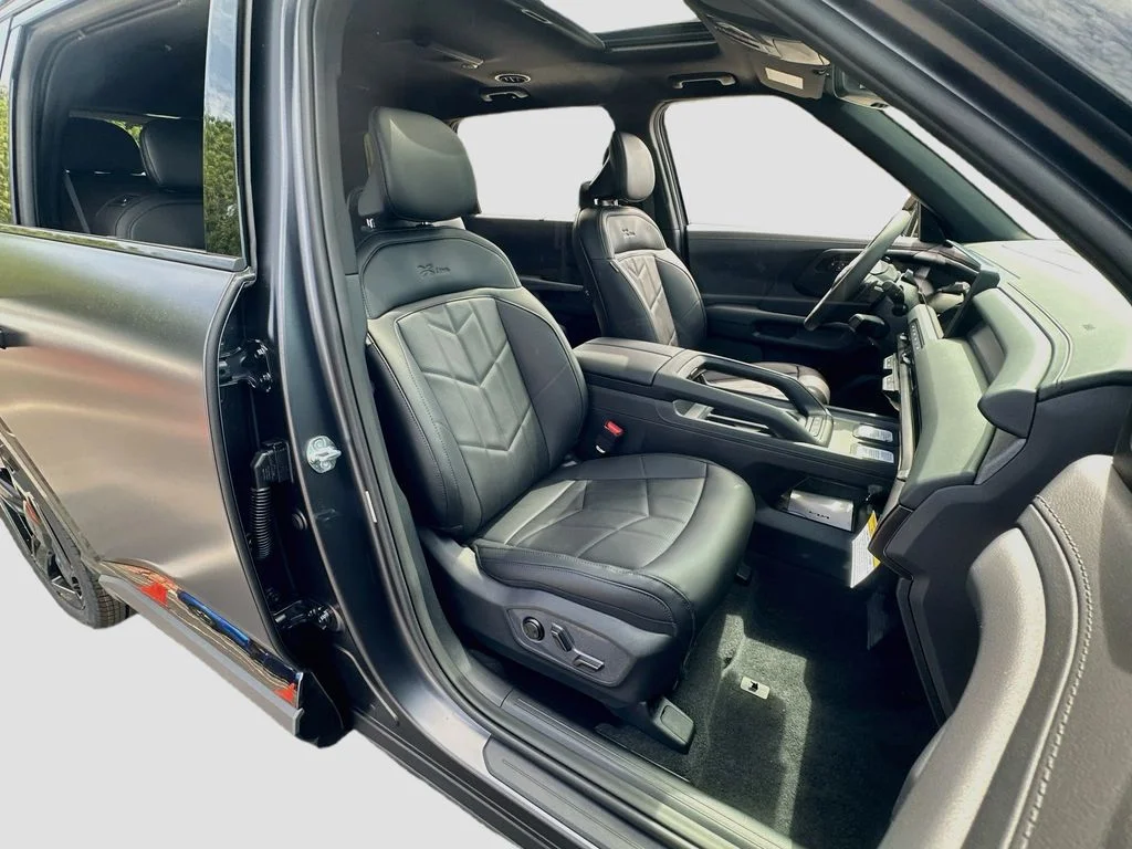 New 2027 Panthera Metal Matte Kia X-Line EX image 30