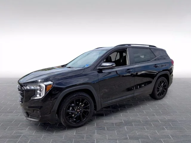 Used 2023 Black GMC SLE image 3