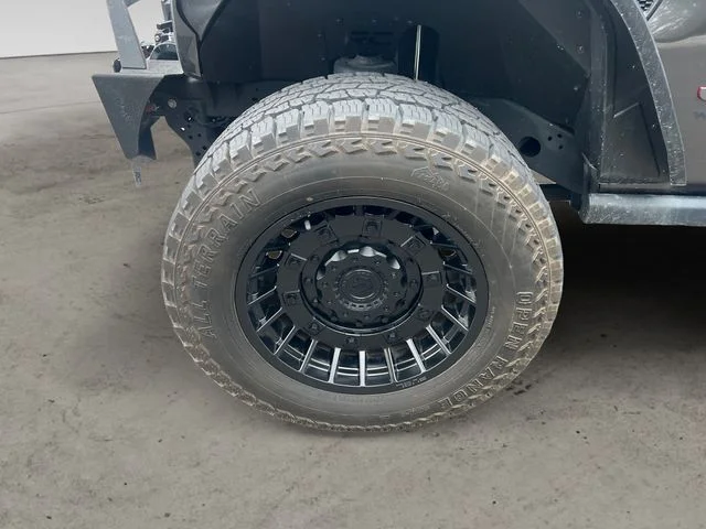 Used 2021 Crystal Metallic Jeep Unlimited Rubicon image 9