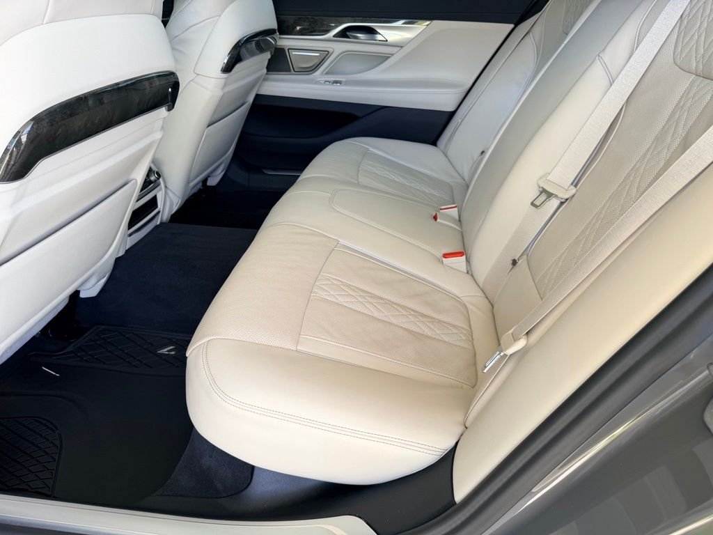 Used 2021 Gray BMW 740i image 31