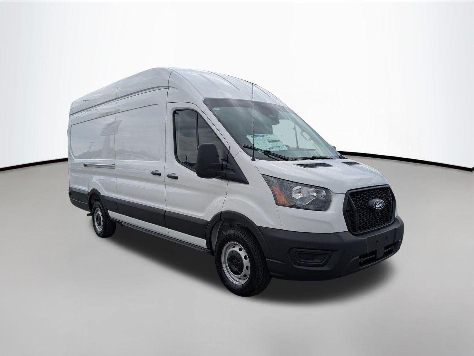New 2026 Oxford White Ford Cargo Van image 3