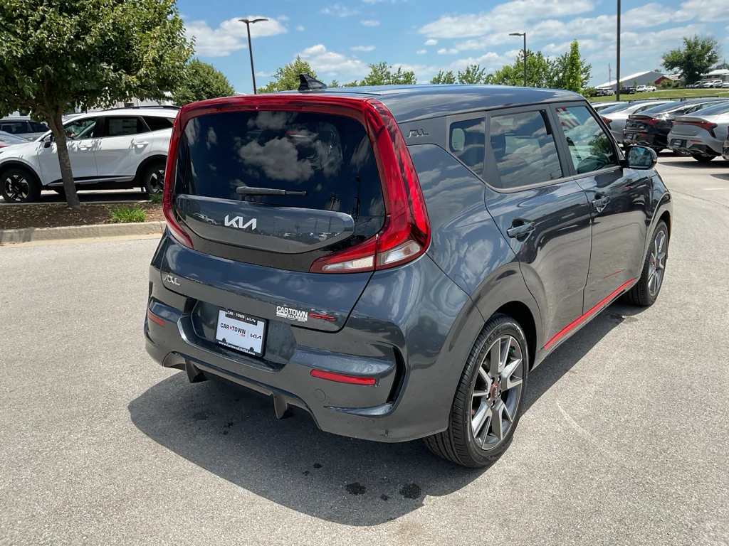 Used 2022 Gravity Gray Kia GT-Line image 10
