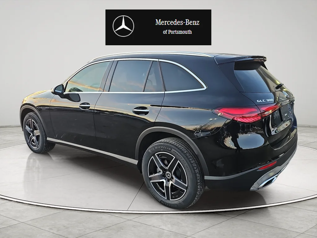Certified Used 2026 Black Mercedes-Benz GLC 300 image 3