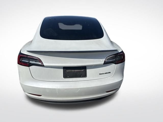 Used 2021  Tesla Performance image 3