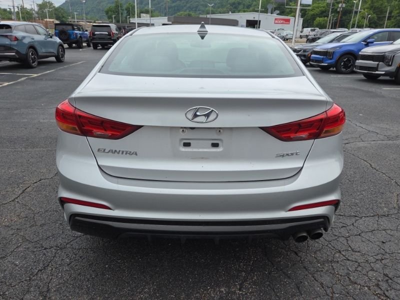 Used 2018 Silver Hyundai Sport image 6