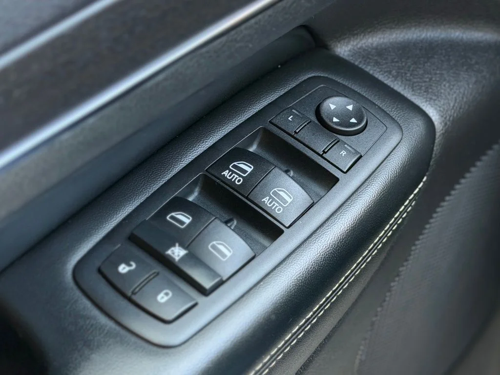 Used 2017 Red Jeep Limited image 21
