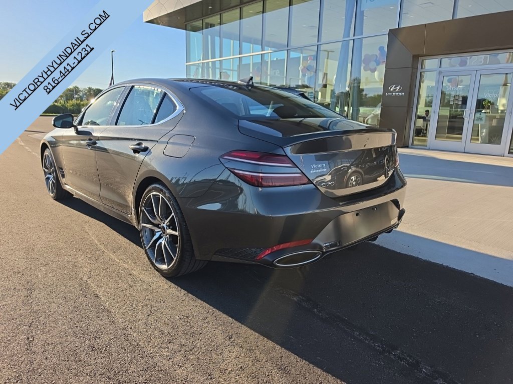 Used 2025 Gray Genesis 2.5T image 3