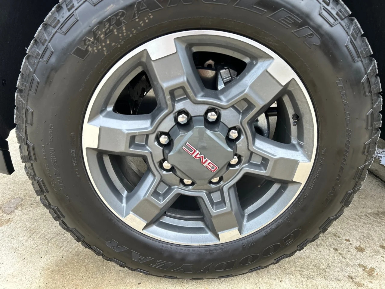 New 2026 Sterling Metallic GMC SLT image 9