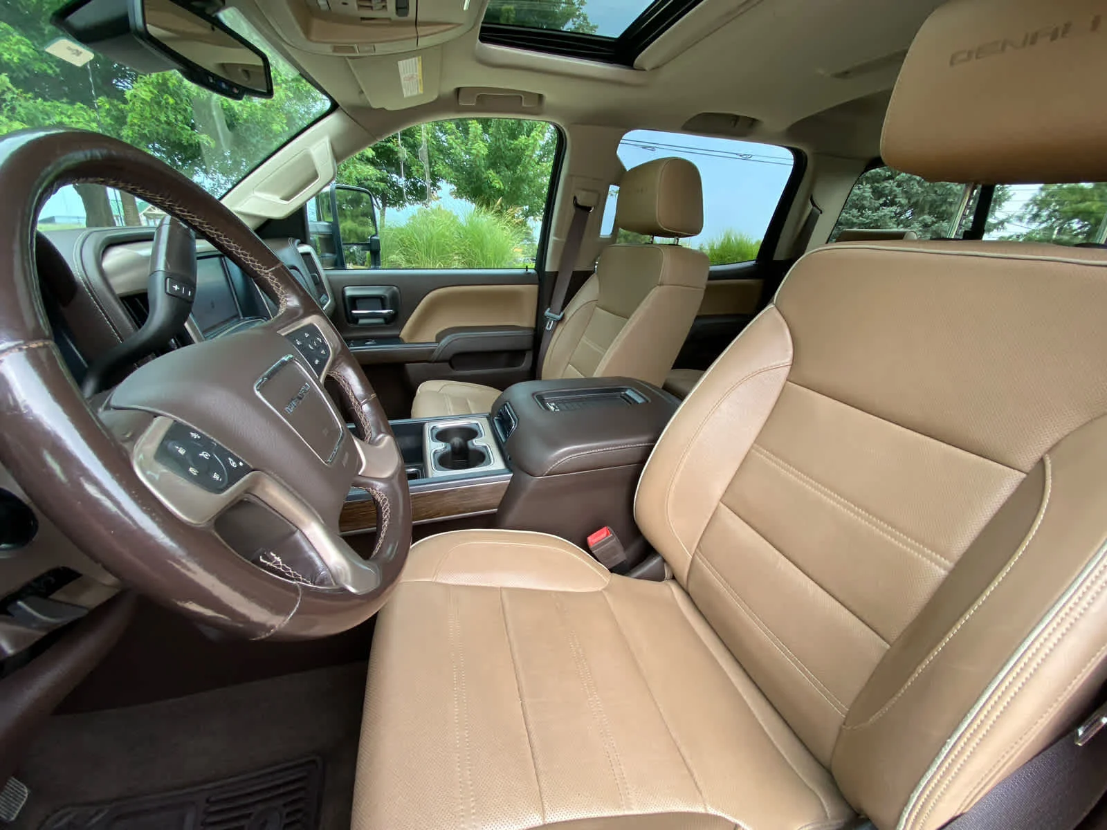 Used 2018 ONYX BLACK GMC Denali image 21