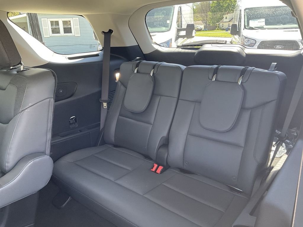 2026 Ford Explorer Active - Photo 23