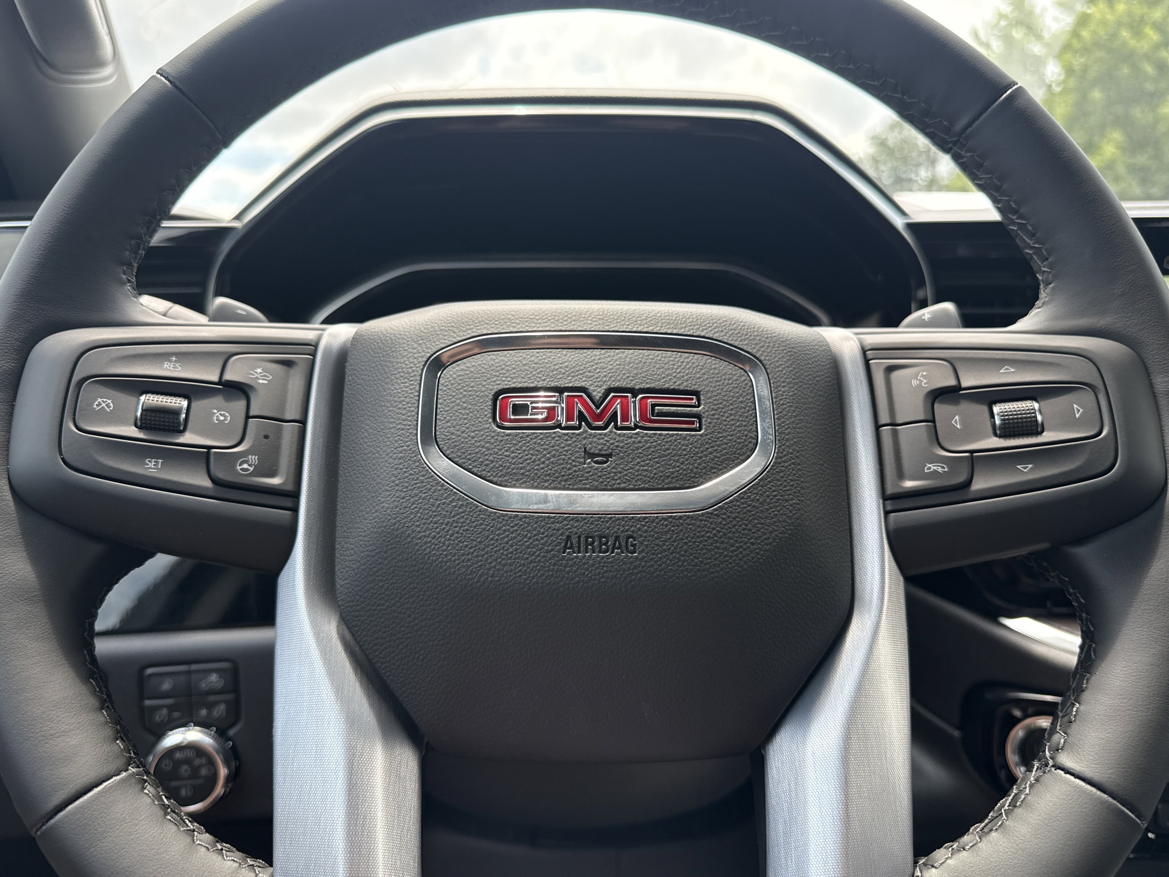 2026 GMC Sierra 1500 SLT - Photo 22