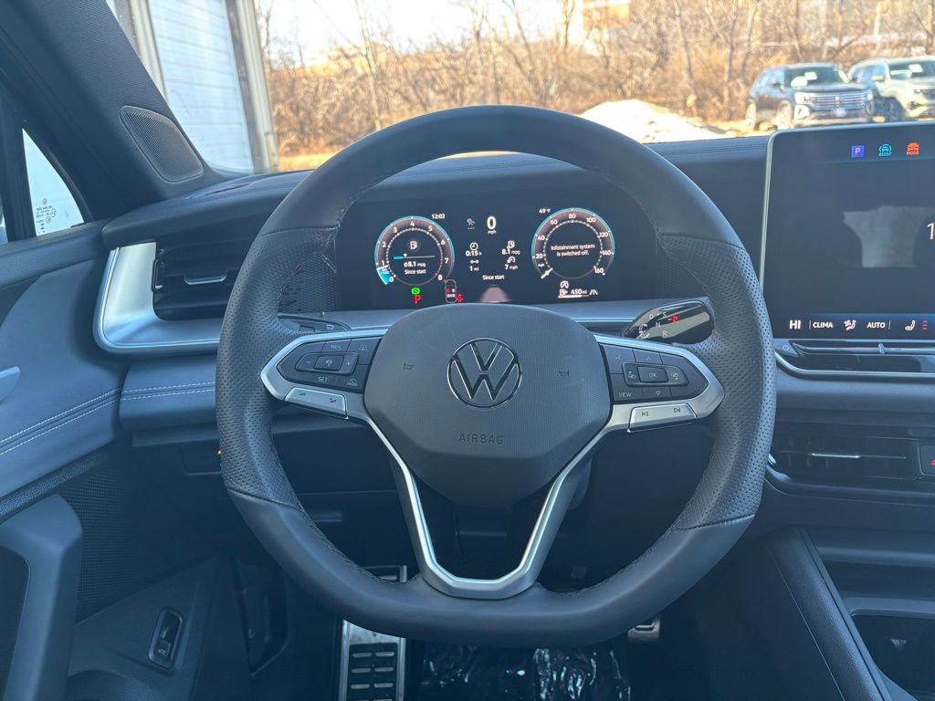 2026 Volkswagen Tiguan SE R-LINE BLACK - Photo 19