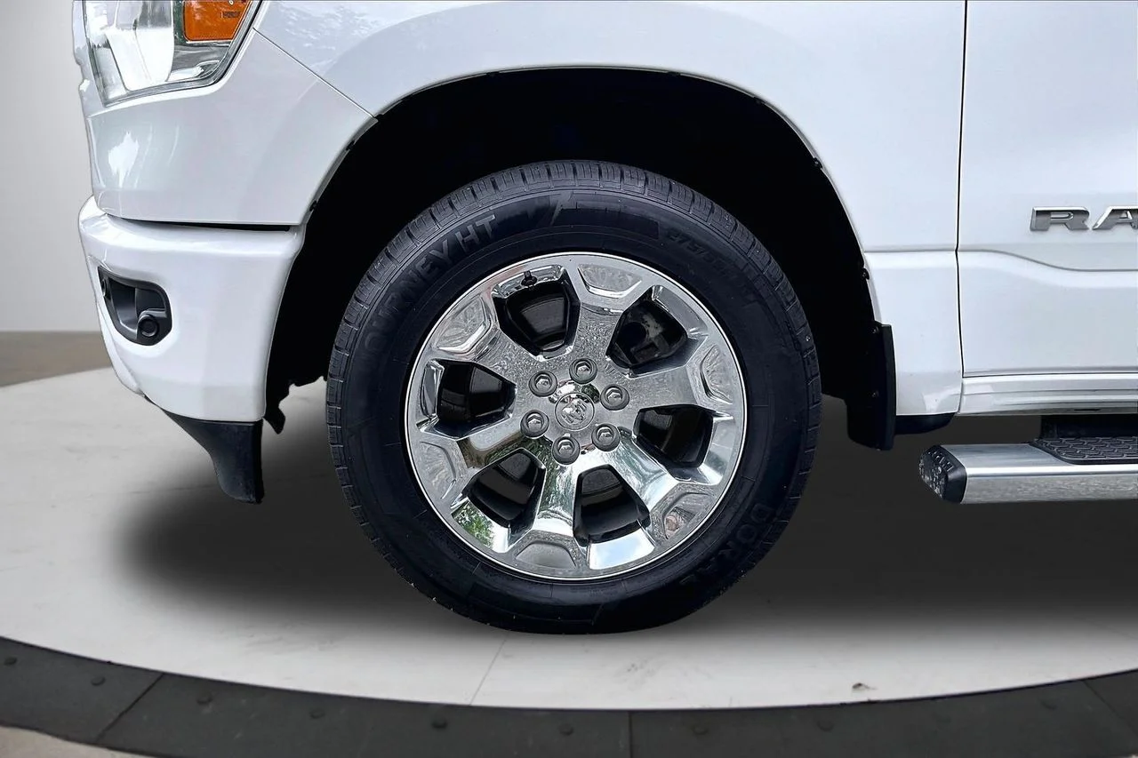 Used 2023 White Ram Big Horn/Lone Star image 32