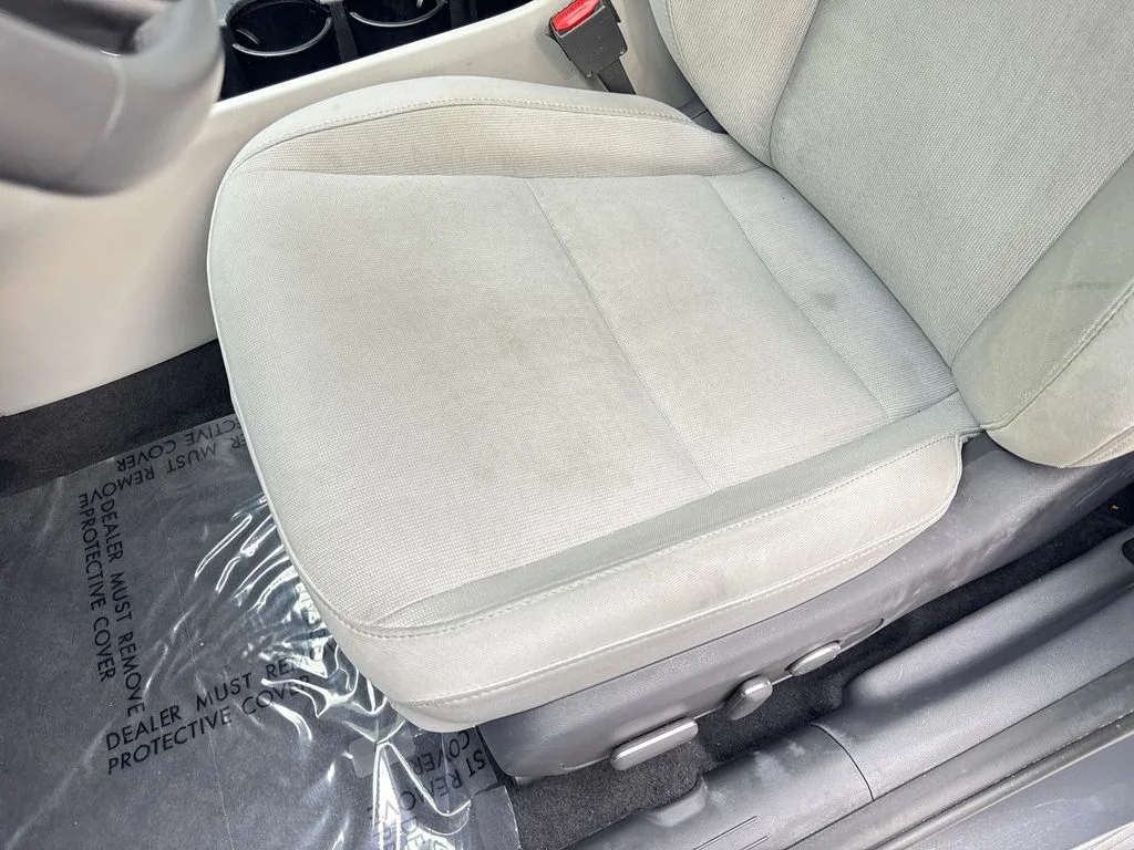 Used 2024 Gray Hyundai SEL image 28