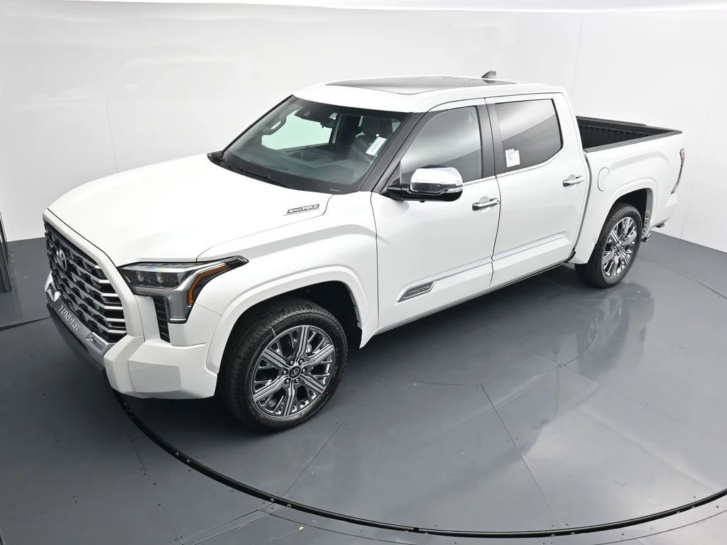 New 2026 Wind Chill Pearl <sup>1</sup> Toyota Tundra Capstone image 22
