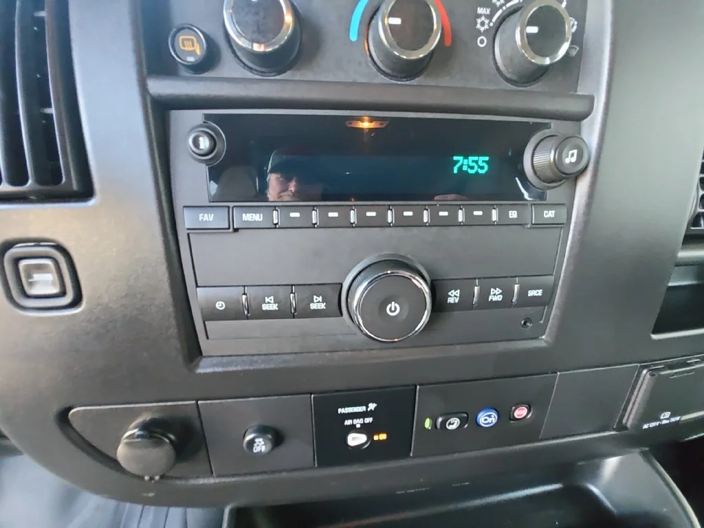 2023 Chevrolet Express Passenger LS - Photo 21