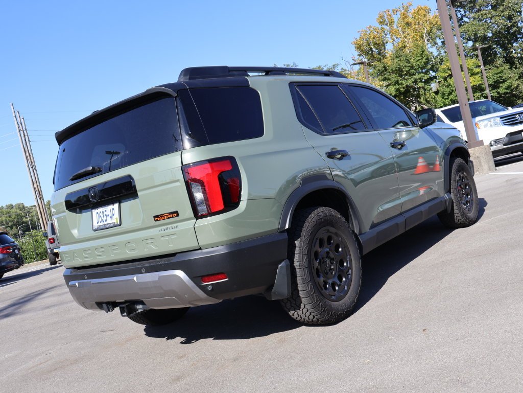 Used 2026 Green Honda TrailSport Elite Blackout image 5