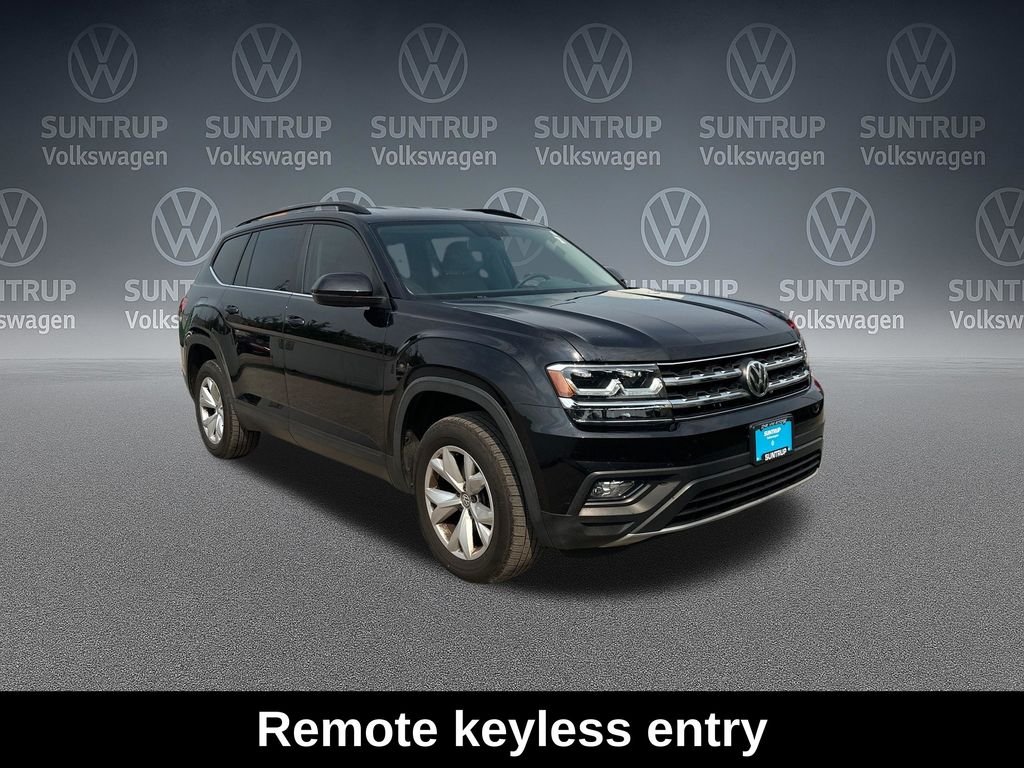 Used 2020 Black Volkswagen 2.0T SE image 9