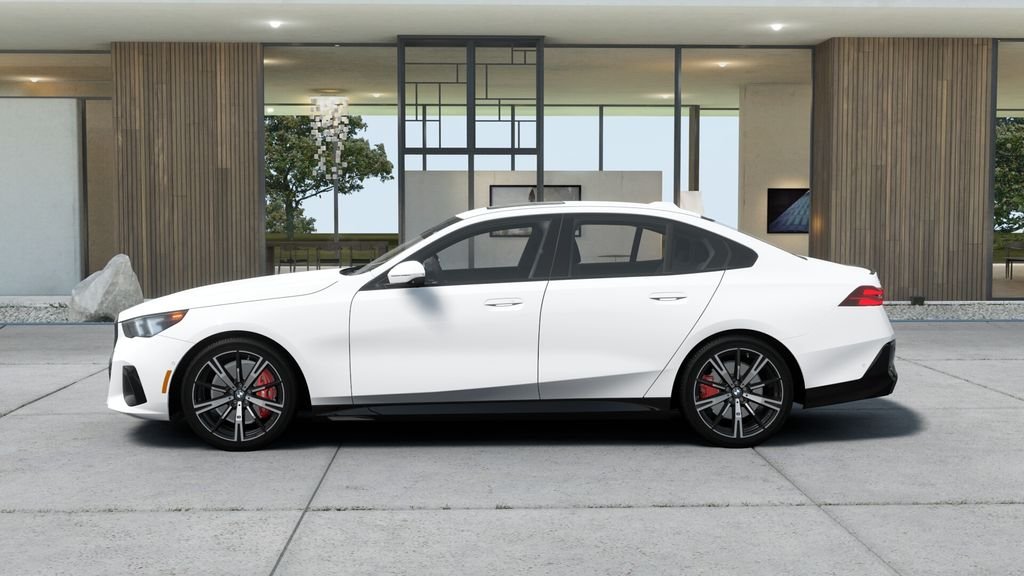 New 2027 Alpine White BMW 530i xDrive image 4