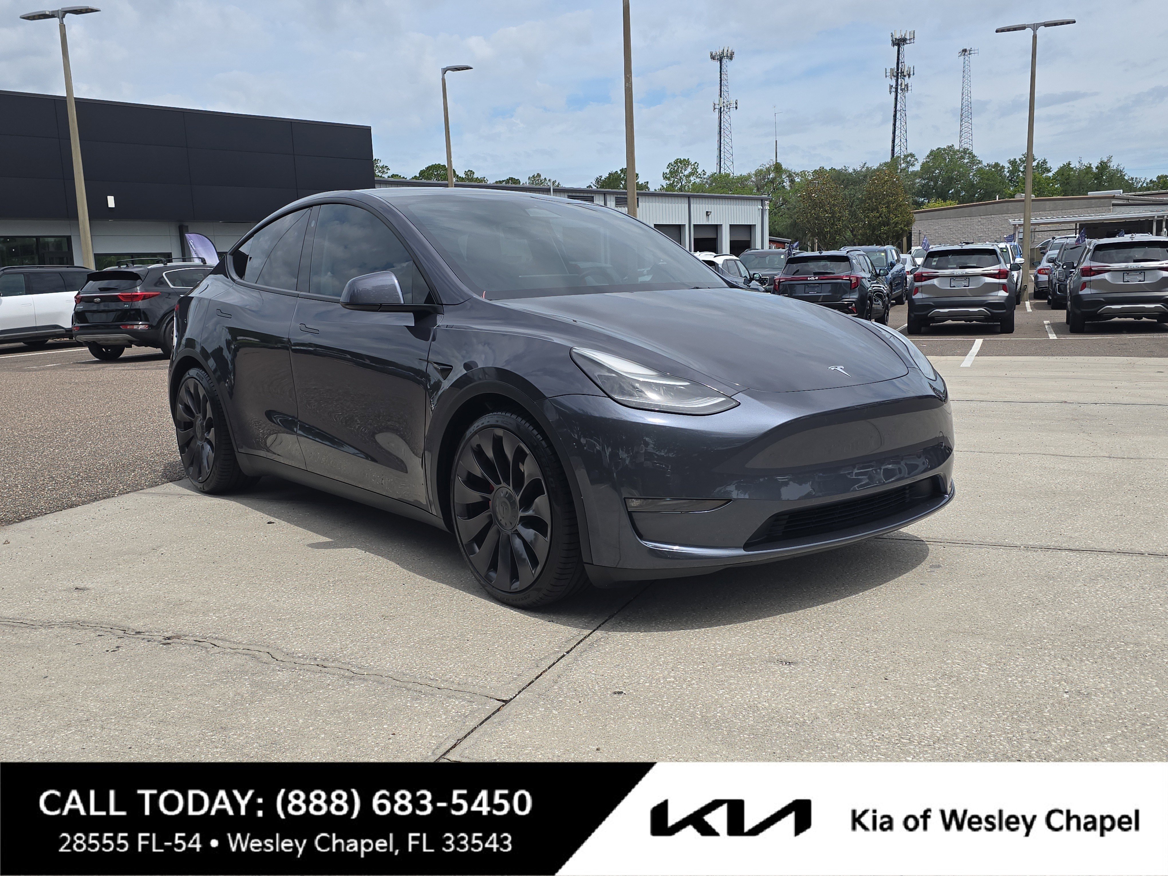 2021 Tesla Model Y Performance Dual Motor All-Wheel Drive's photo
