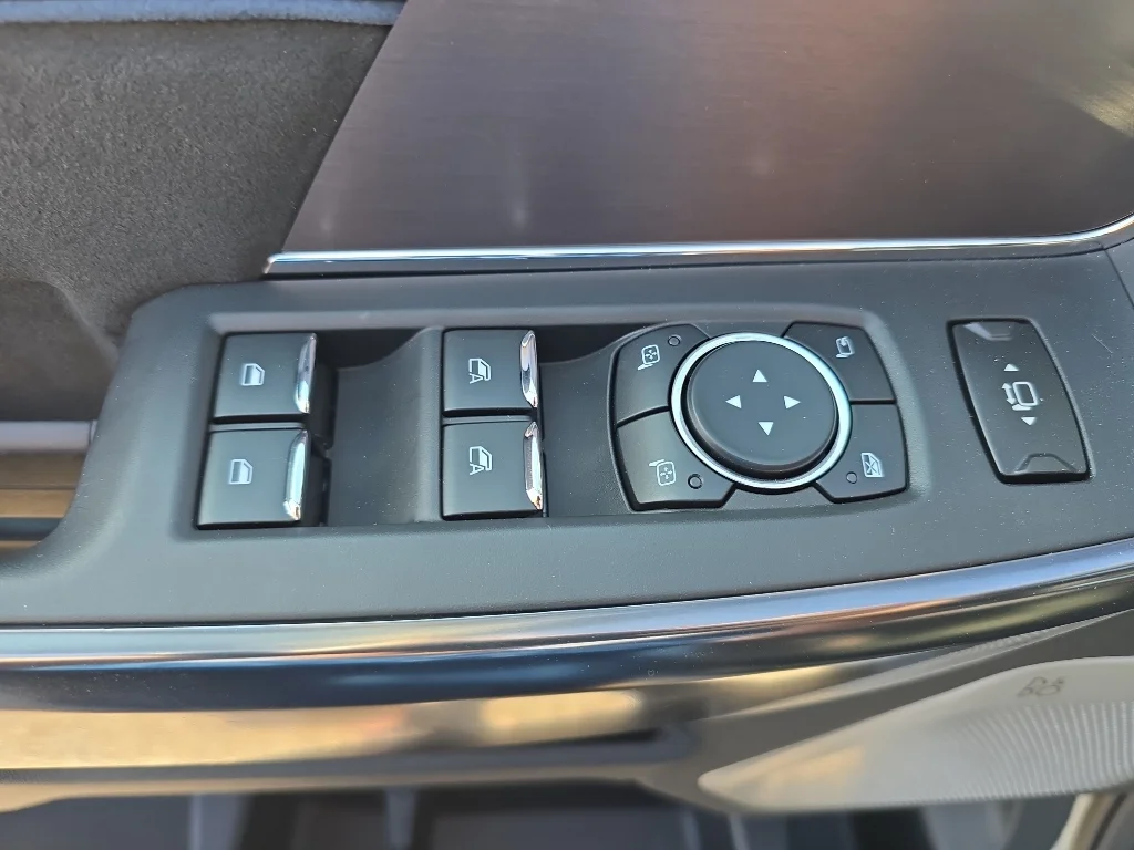 New 2026 Avalanche Ford F-350® Platinum® image 13