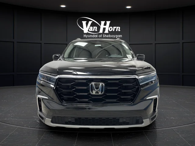 Used 2023 Crystal Black Pearl Honda Touring image 11
