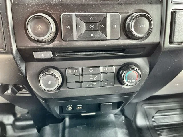 Used 2015 White Ford XL image 17